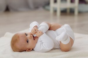 ubrania niemowlęce, wyprawka dla noworodka